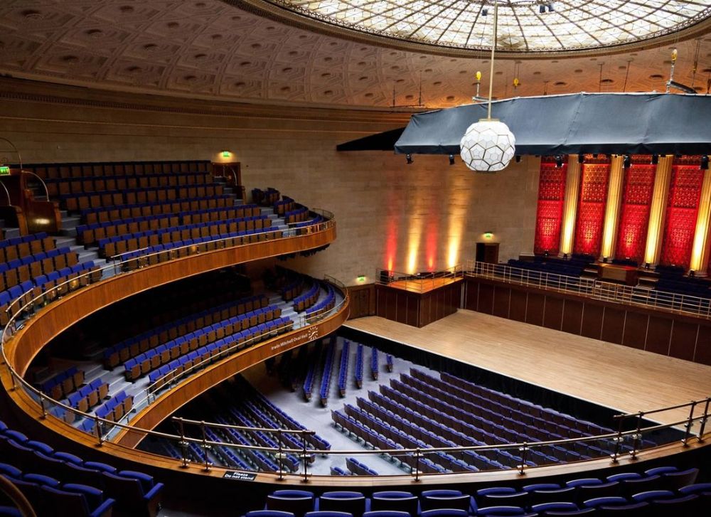 Theater / Auditorium Style